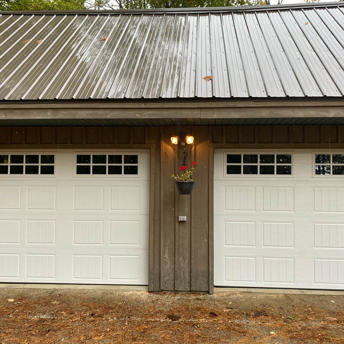 Customizable Residential and Commercial Steel Garage Doors in China