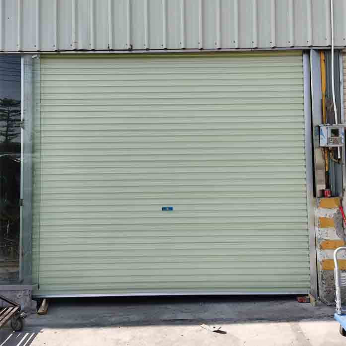 Australian Type Noiseless Automatic and Manual Garage Door Silent Australian Type Roller Shutter Door for every home